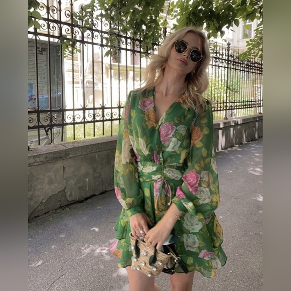 🏵️💚 Zara Mini Floral Dress - Picture 4 of 15